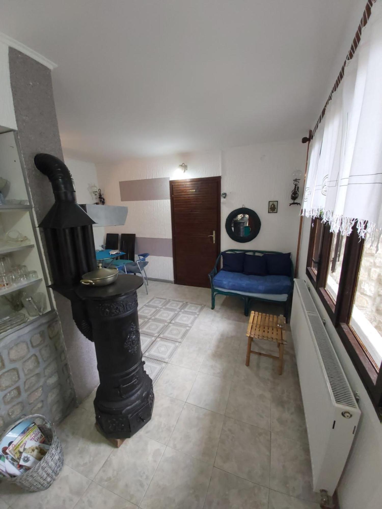 Guesthouse Bajka Vinci 객실 사진