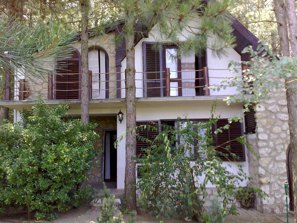 Guesthouse Bajka Vinci 외부 사진